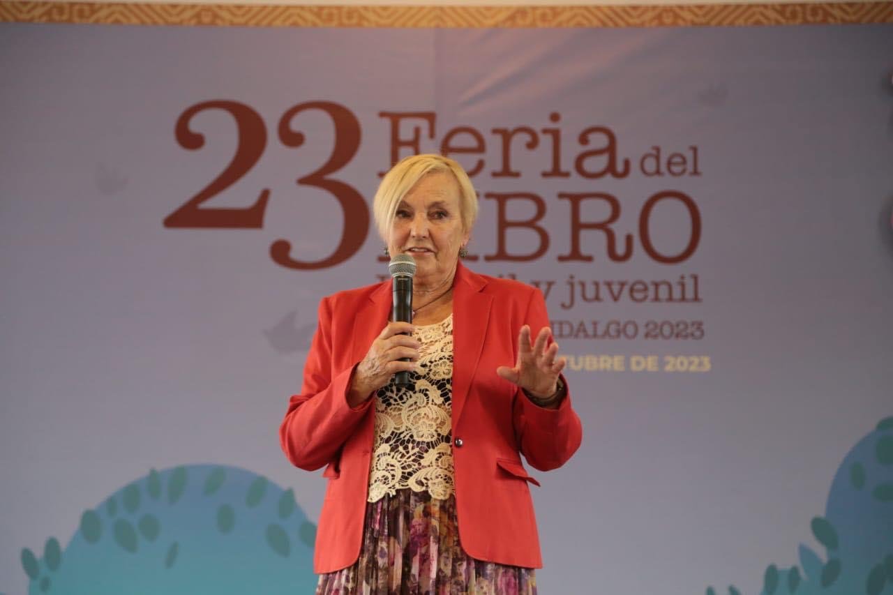 23 feria ldel libro infantil y juvenil Hidalgo, ponente María josé almudi antin