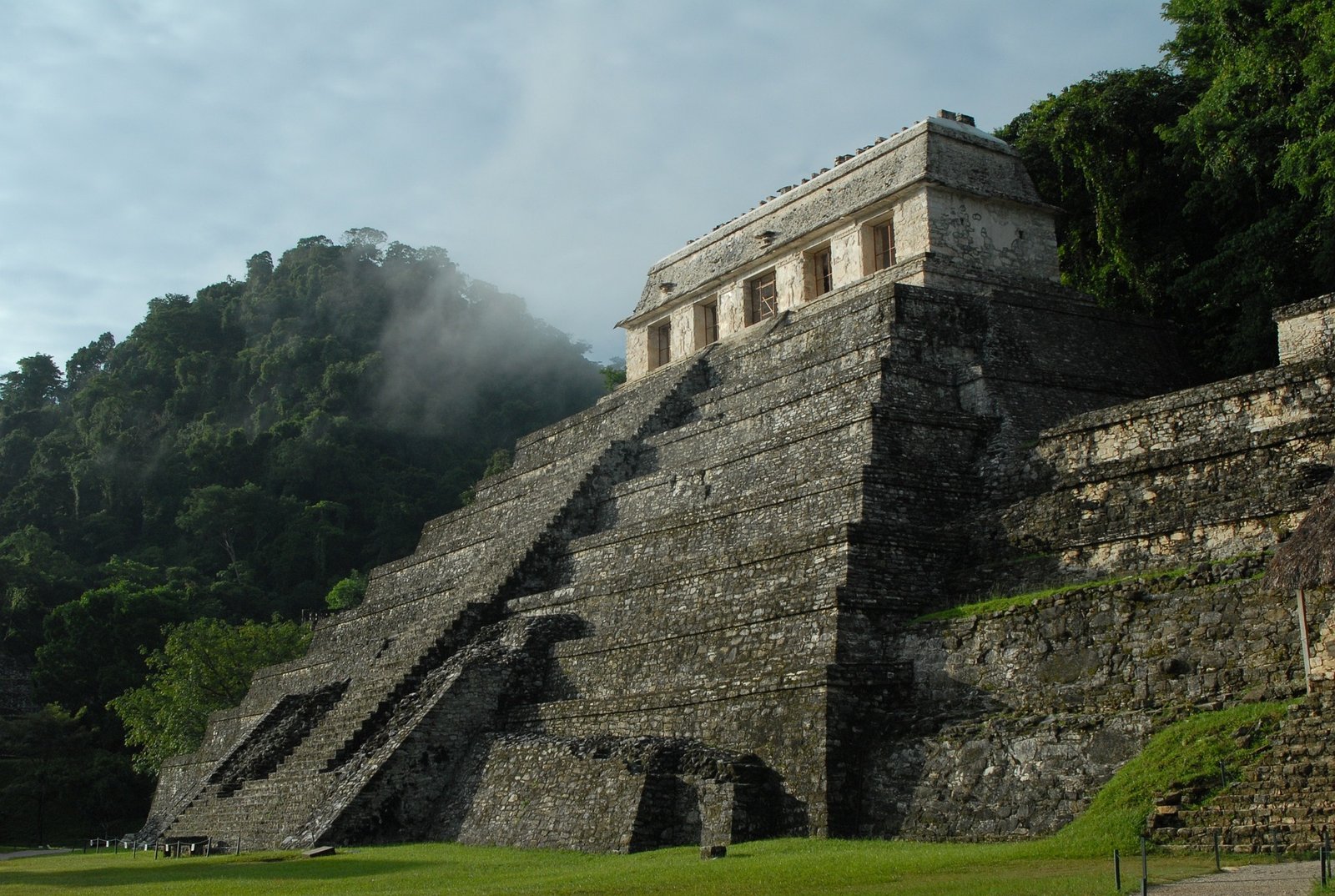 Mayas